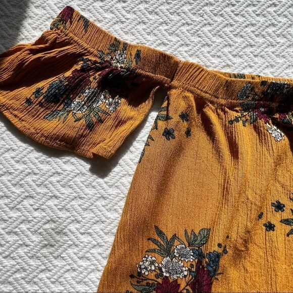 Lira side split tee. - Picture 2 of 7